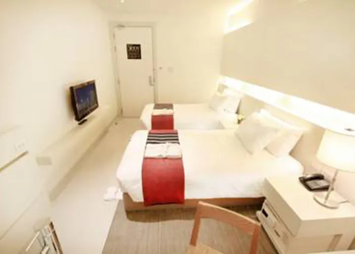 Aspira Hiptique Sukhumvit 13 3* 방콕